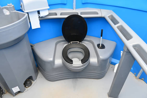 Best Portable restroom solutions  in Vaughn, WA