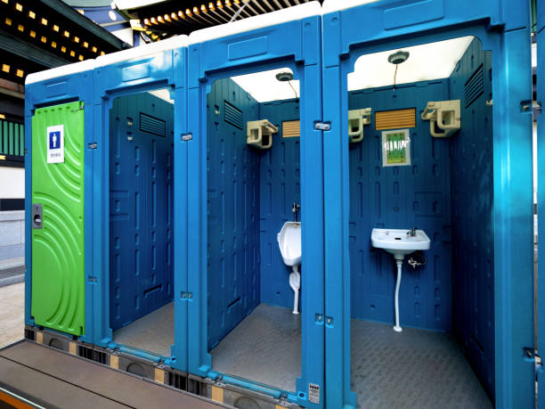 Best Portable restroom trailer rental  in Vaughn, WA